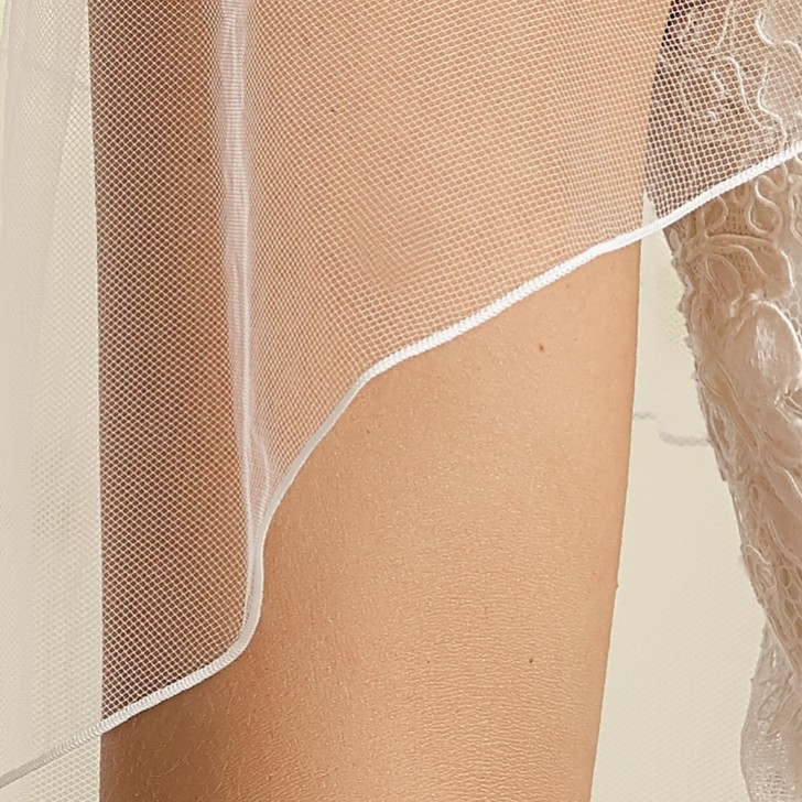 Bianco Ivory Plain Single Tier Chapel Veil with Corded Edge S388