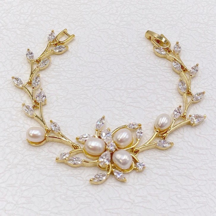 Lola Freshwater Pearl and Crystal Leaves Wedding Bracelet (Gold)