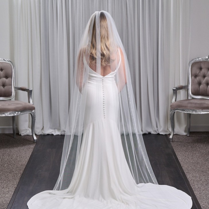 Chicago Elfenbein Einstöckiger Langer Stark Verschönerter Perlenschleier