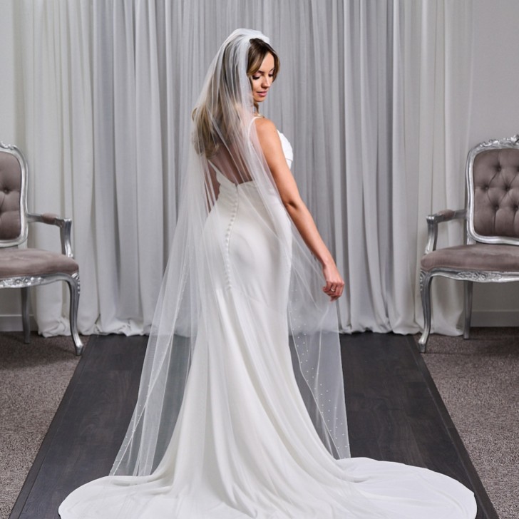 Chicago Elfenbein Einstöckiger Langer Stark Verschönerter Perlenschleier