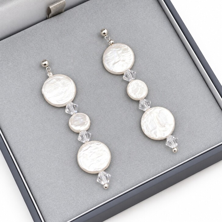 Connie Longues boucles d'oreilles en perles de monnaie d'eau douce