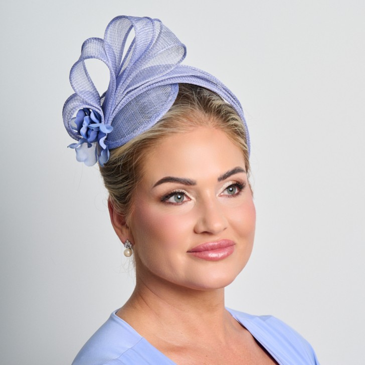 Kornblumenblau Einfache Seite Falte Sinamay Hochzeit Fascinator