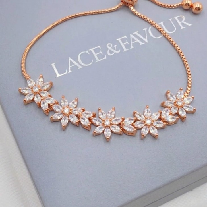 Daisy Rose Gold Floral Crystal Verstellbares Armband
