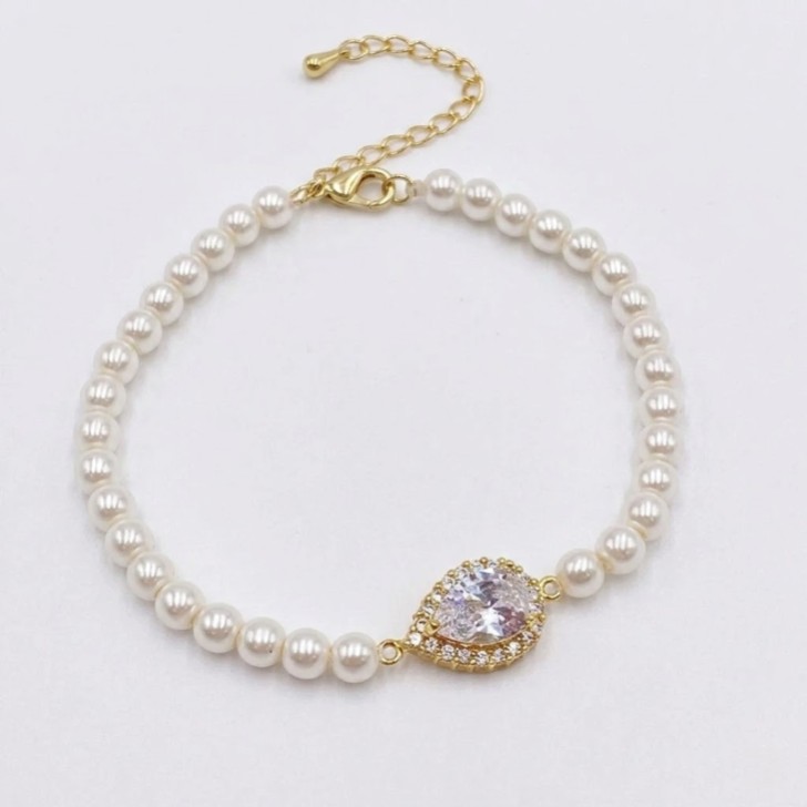 Desiree Chic Pearl Wedding Bracelet (Gold)