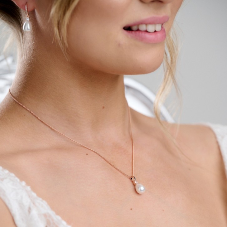 Dolci Rose Gold Teardrop Pearl Pendant Necklace