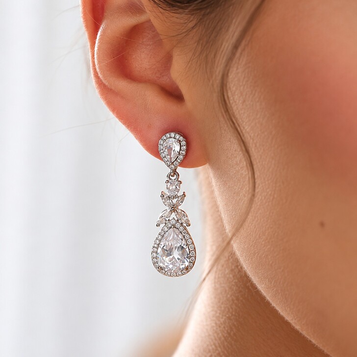 Dominica Cubic Zirkonia Tropfenohrringe