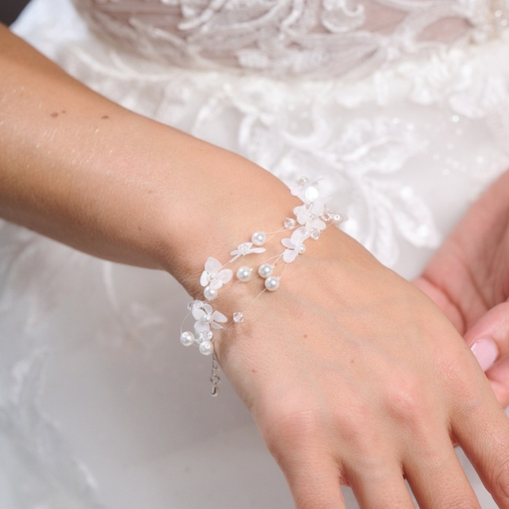 Elfin Illusion Pearl and Crystal Flower Bracelet