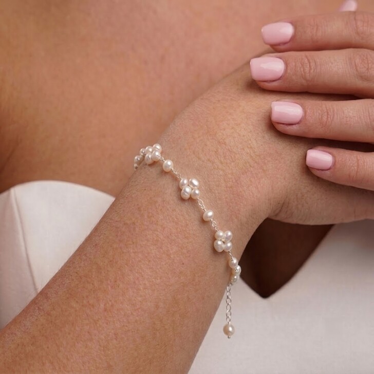 Eliana Freshwater Pearl Cluster Chain Bracelet