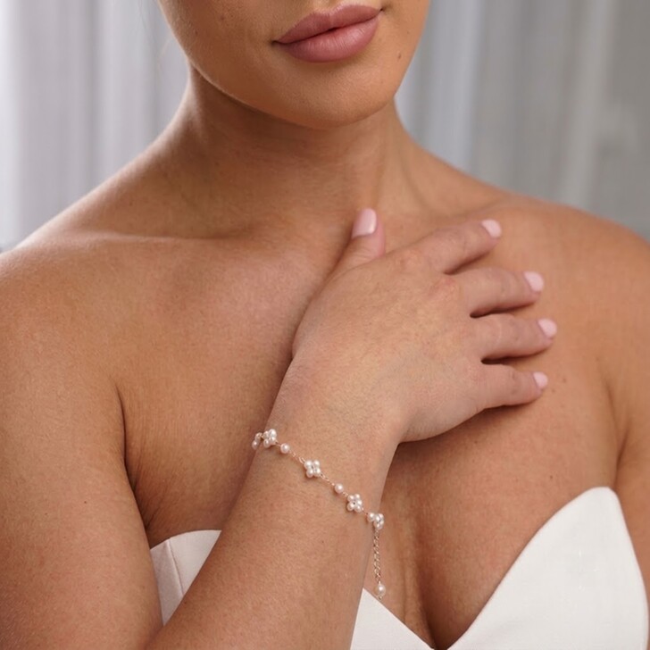 Eliana Freshwater Pearl Cluster Chain Bracelet