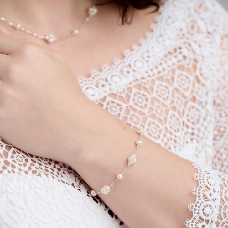 Eliana Freshwater Pearl Cluster Chain Bracelet