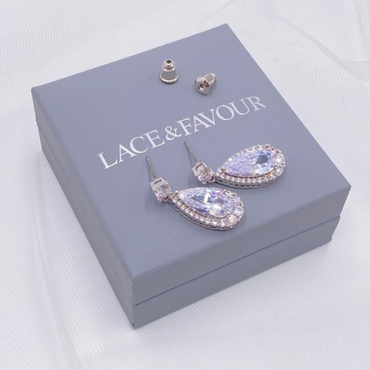 Pendants d'oreilles en argent Eliza avec zircon cubique étincelant