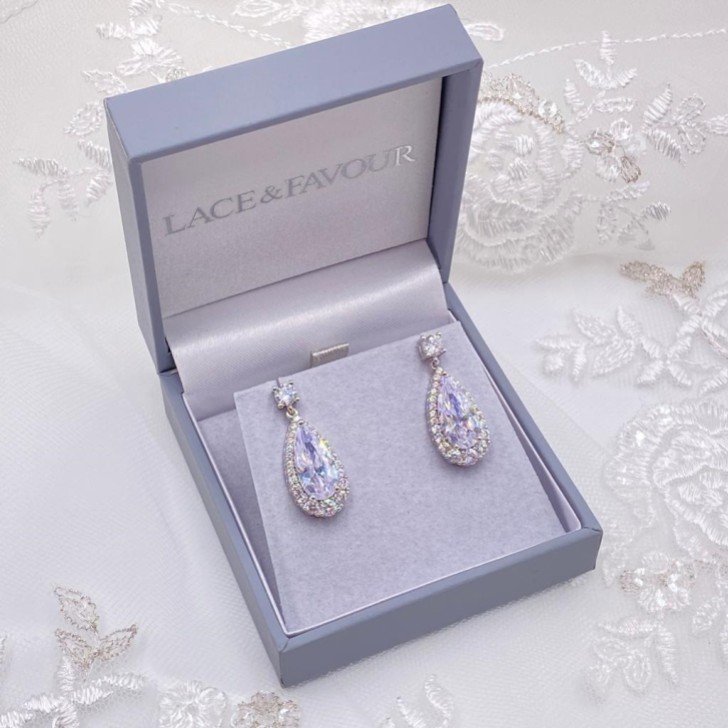 Pendants d'oreilles en argent Eliza avec zircon cubique étincelant