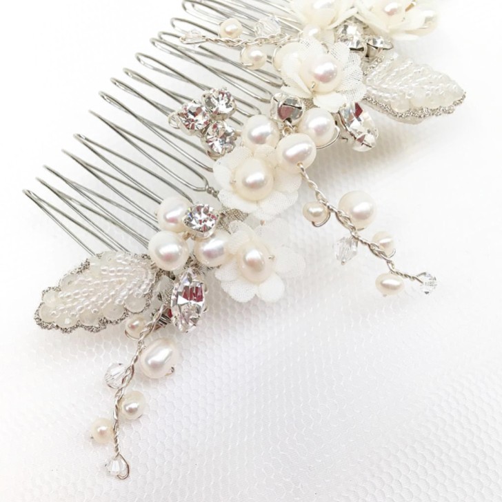 Gracie Freshwater Pearl Flowers and Beaded Leaves Hair Comb