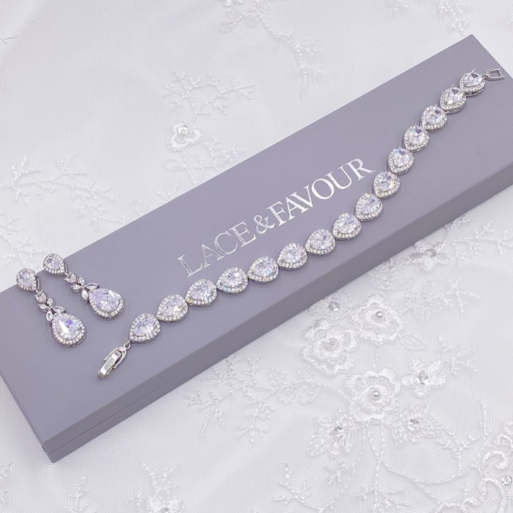 Hampton Teardrop Cubic Zirconia Wedding Bracelet (Silver)