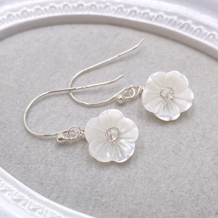 Hermione Harbutt Bianca Mother of Pearl Flower Droplet Earrings