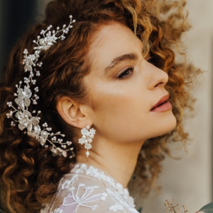 Hermione Harbutt Blanche Floral Mother of Pearl Drop Earrings