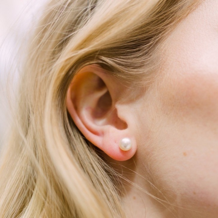 Hermione Harbutt Kensington Crystal Leaves and Pearl Earrings