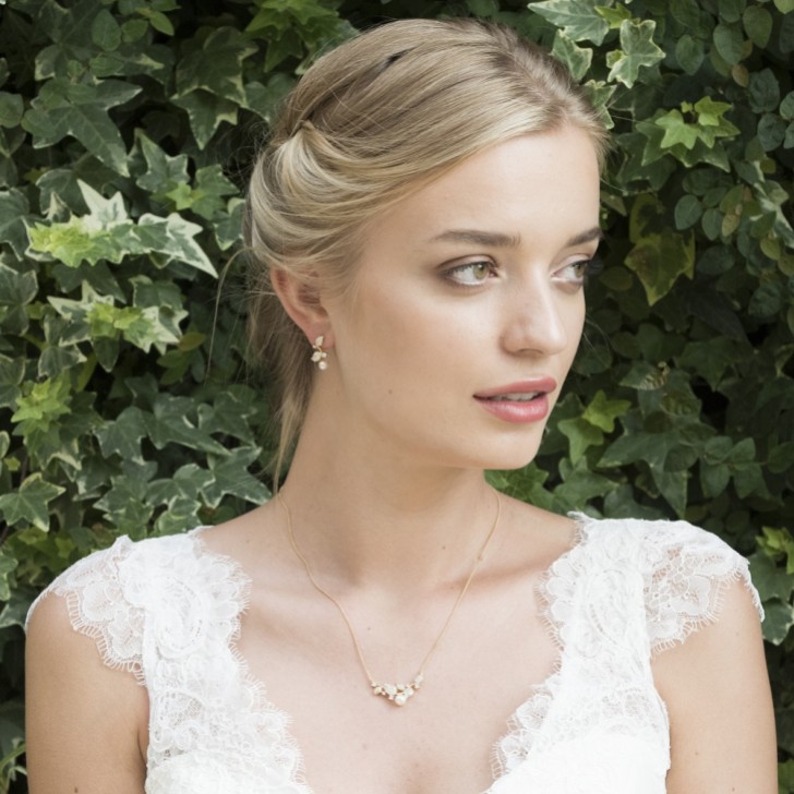 Ivory and Co Aphrodite Crystal Leaves and Pearl Wedding Necklace (Gold)