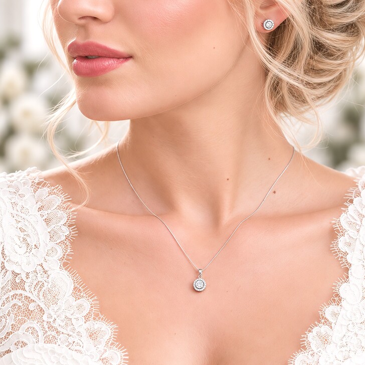 Ivory and Co Colar com pendente de cristal Balmoral