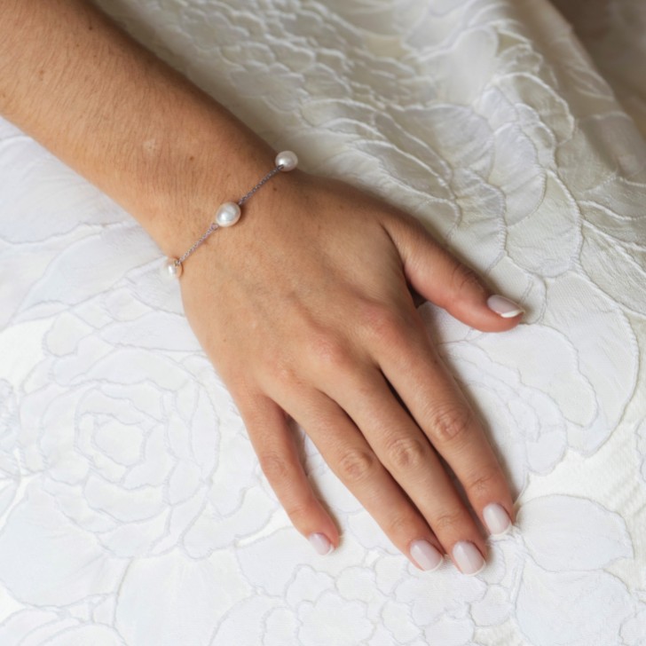 Ivory and Co Bermuda Silver Baroque Pearl Dainty Chain Bracelet