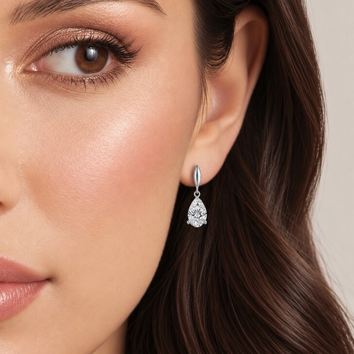 Ivory and Co Boucles d'oreilles de mariage Vanderbilt en cristal en forme de goutte d'eau