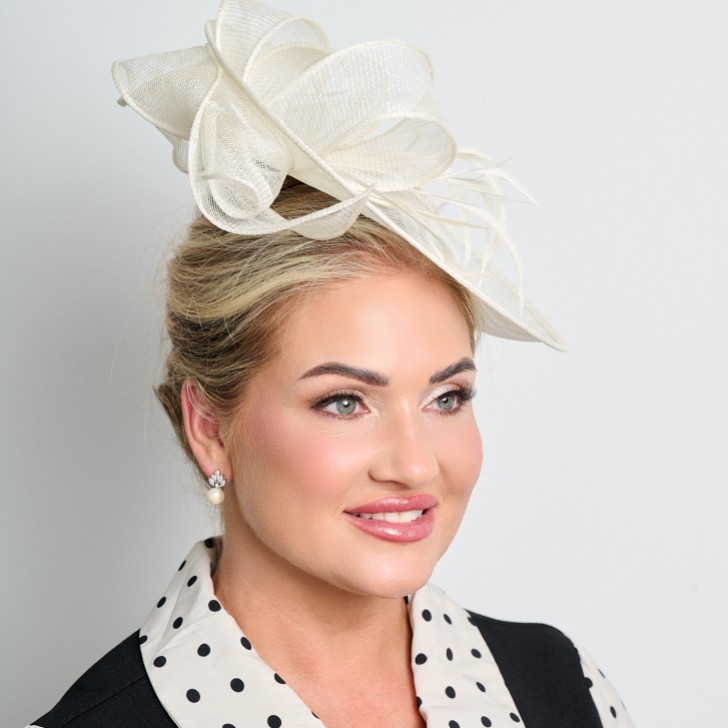 Creme große Sinamay Scheibe Hochzeit Fascinator