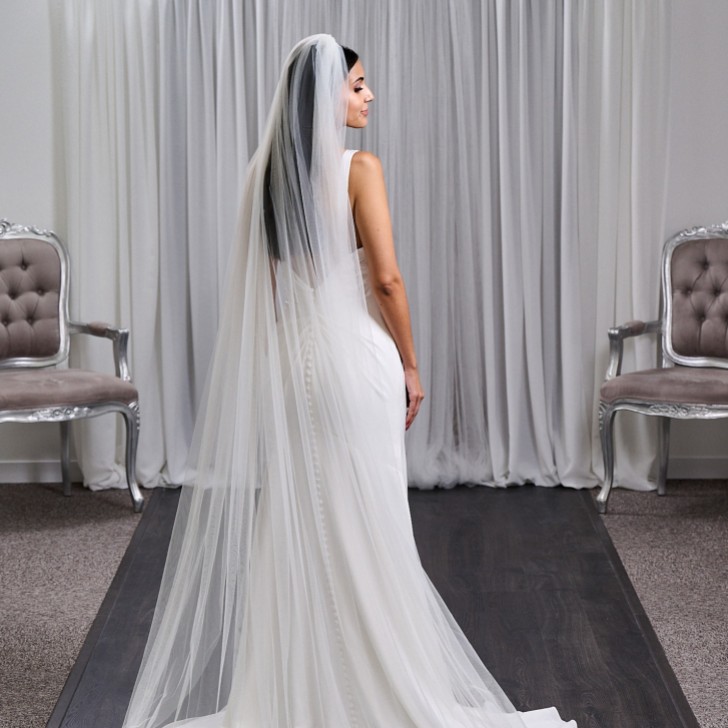Kensington Single Tier Italian Tulle Veil with Ornate Lace Motifs