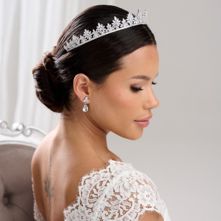 Coroa de noiva com cristais CZ brilhantes da Kensington
