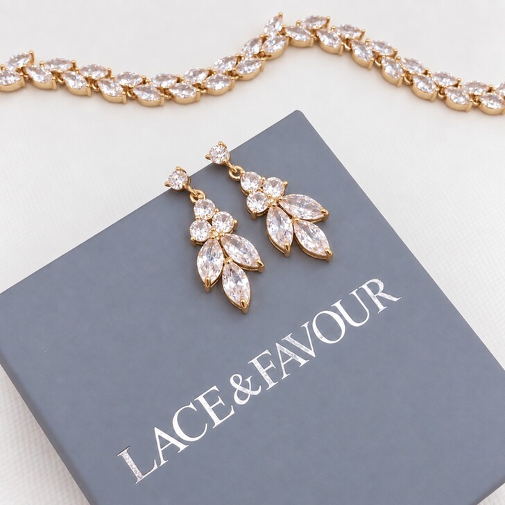 Lila Zierliche Cubic Zirkonia Tropfenohrringe (Gold)