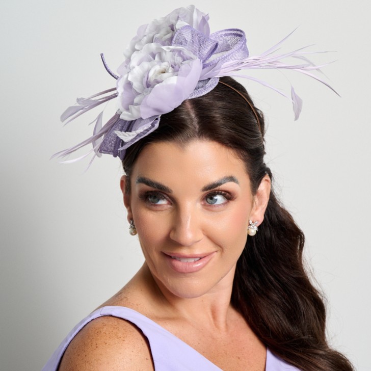 Lila Floral Feder Hochzeit Fascinator