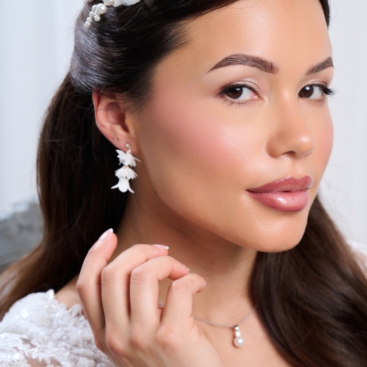 Lilybelle Ivory Floral Drop Earrings