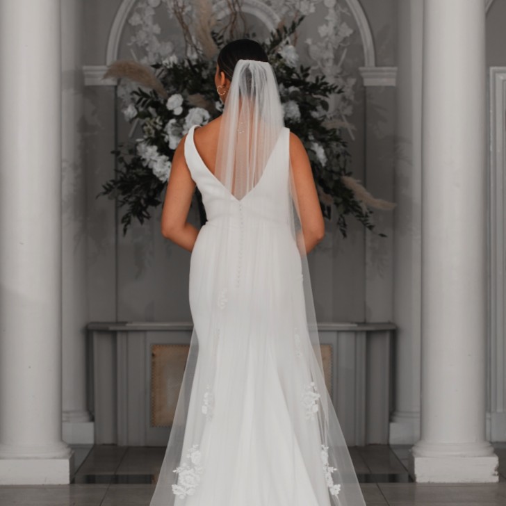 Linzi Jay Ivory Single Tier Chapel Veil with Floral Lace Motifs LA963