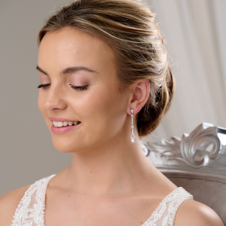 Miami Zierliche lange Kristalltropfen-Ohrringe