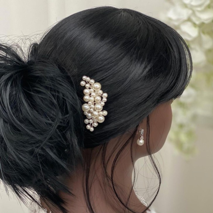 Michaela Small Pearl Silver Hair Comb