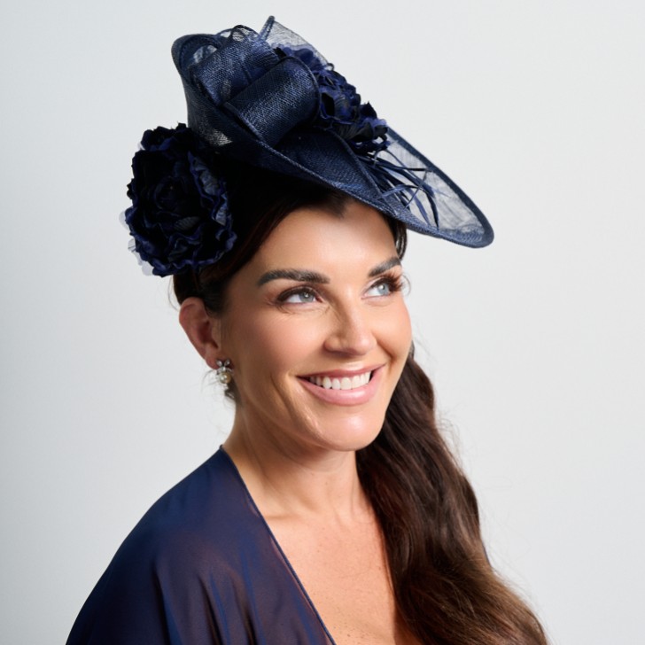 Navy Floral Große Sinamay Scheibe Hochzeit Fascinator