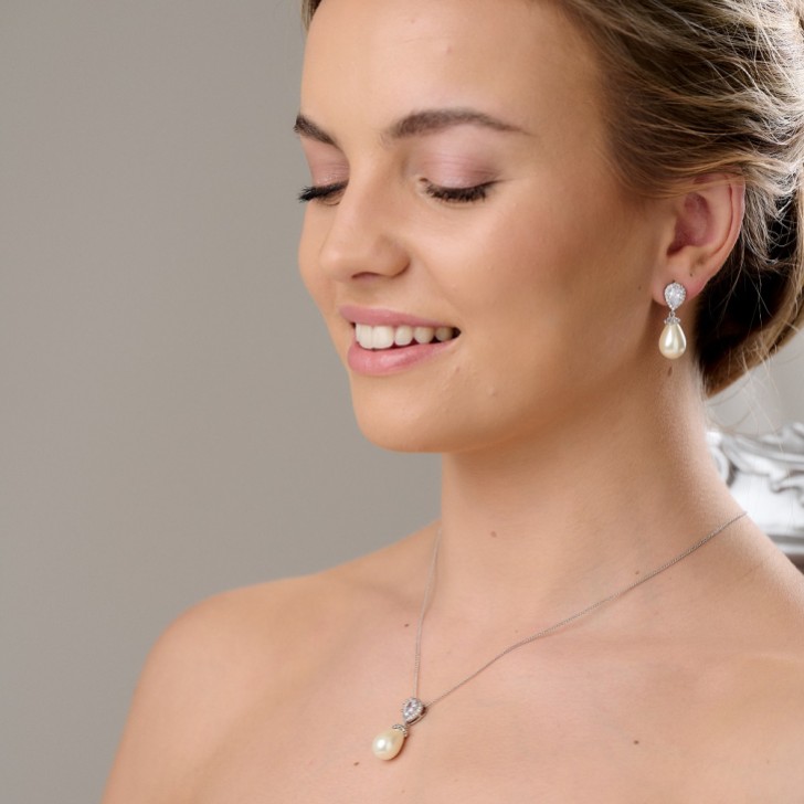 Paloma Teardrop Pearl Bridal Jewelry Set