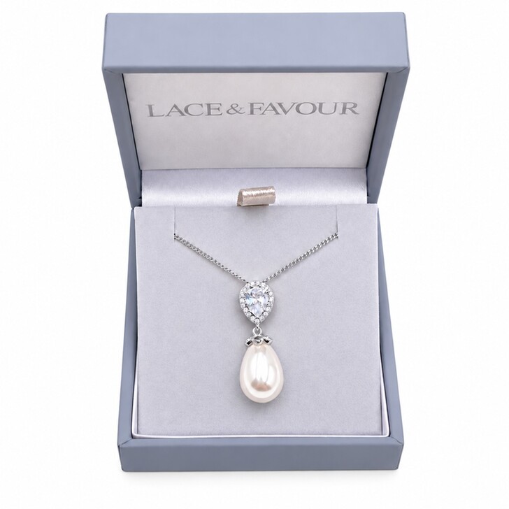 Paloma Teardrop Pearl Pendant Necklace