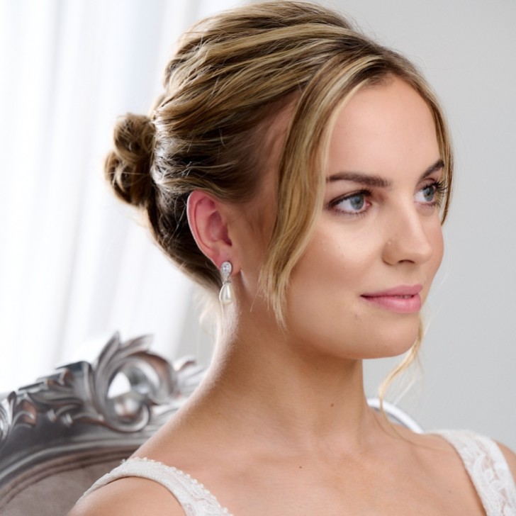 Paloma Teardrop Pearl Wedding Earrings (Silver)