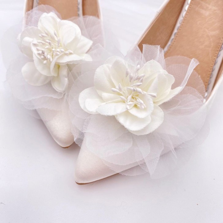 Perfect Bridal Apple Ivory Flower Shoe Clips