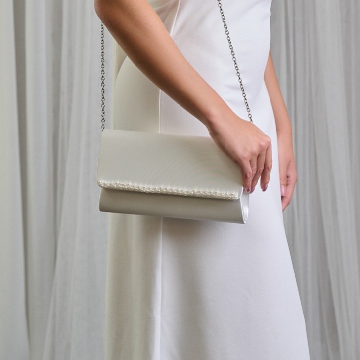 Perfect Bridal Courtney Färbbare Elfenbein Satin Perlen Clutch Tasche