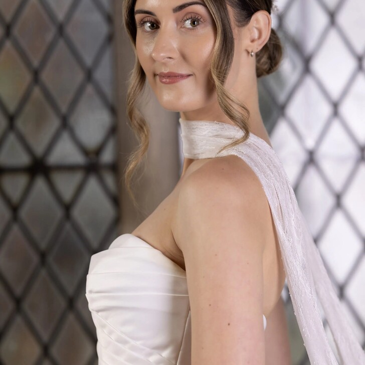 Perfect Bridal Ivory Chantilly Lace Wedding Scarf