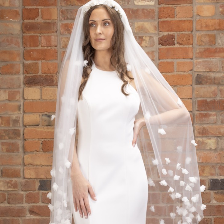 Perfect Bridal Ivory Single Tier 3D Flowers Waltz Length Veil