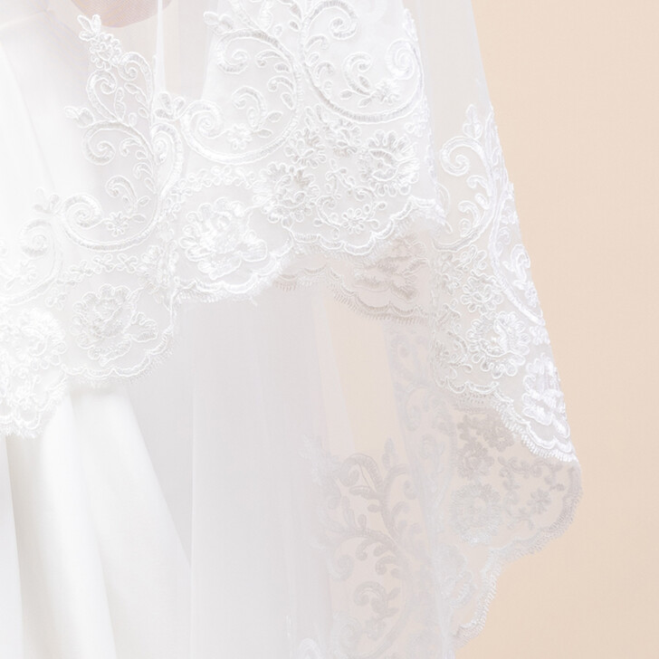 Perfect Bridal Ivory Single Tier Lace Edge Cathedral Veil