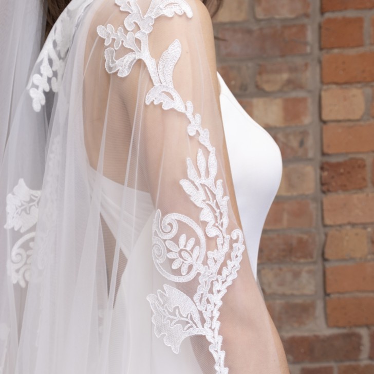 Perfect Bridal Ivory Single Tier Ornate Lace Chapel Veil