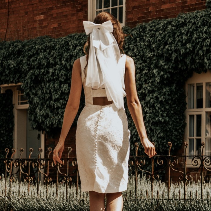 Perfect Bridal Ivory Two Tier Short Bow Veil