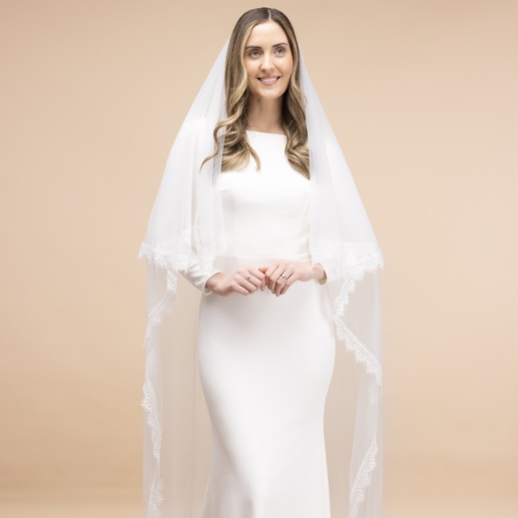 Perfect Bridal Velo da cattedrale avorio a due livelli con bordo in pizzo Chantilly