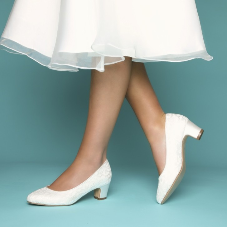 Perfect Bridal Melanie Färbbare Elfenbein Spitze Blockabsatz Schuhe (Weite Passform)