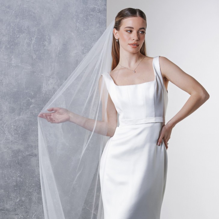 Rainbow Club Intrigue Ivory Plain Long Single Tier Veil with Cut Edge