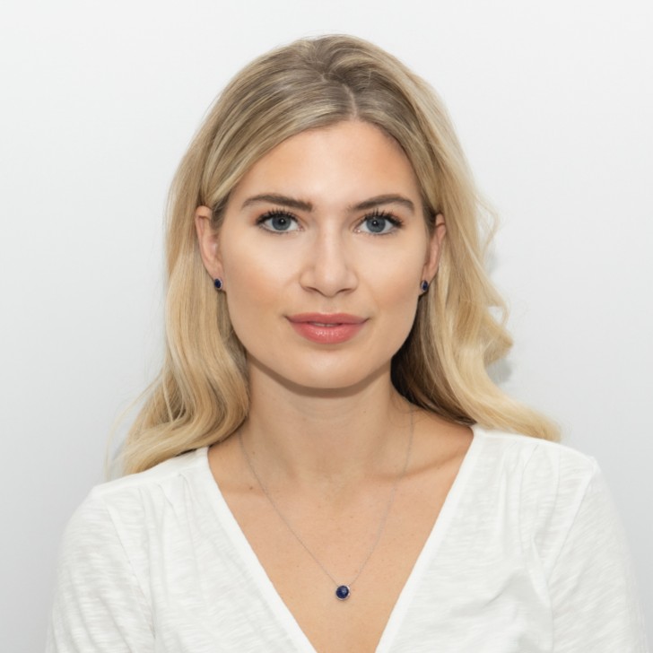 Sarah Alexander Midnight Kiss Cloudy Blue Kyanite Solitaire Pendant