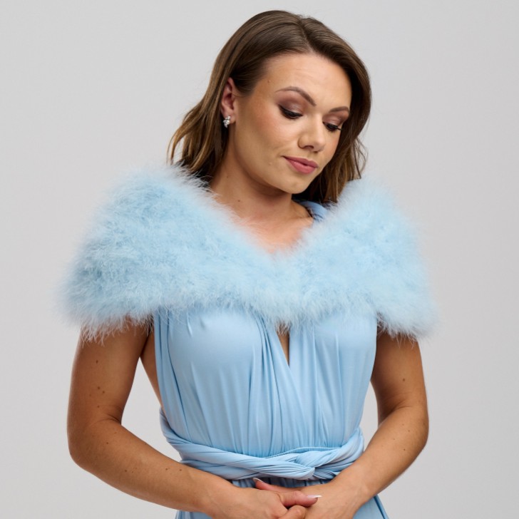 Impacco nuziale in piume blu scarlatto